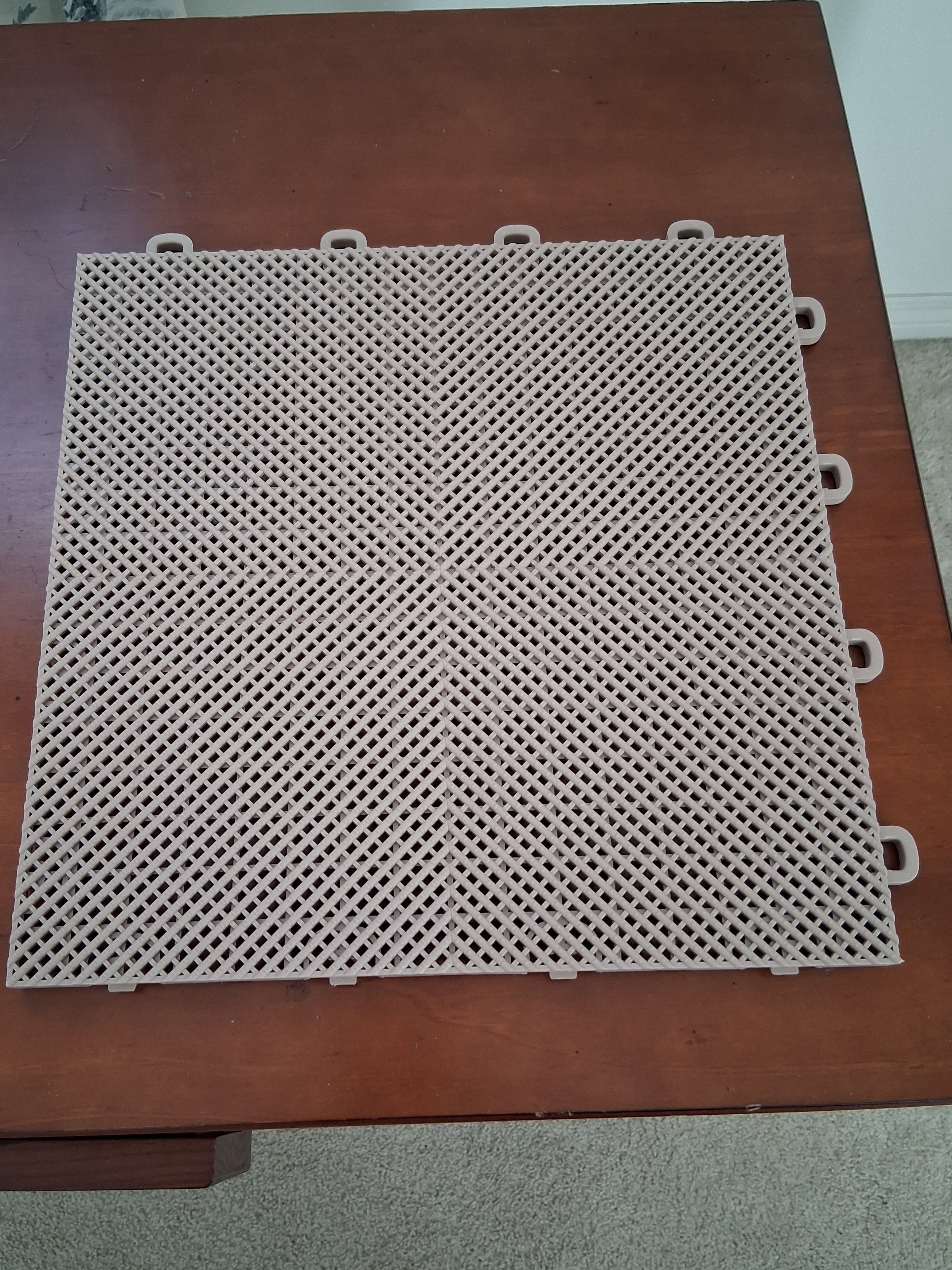 Interlocking garage tile, 12x12, click on, new.