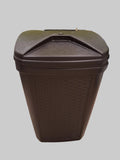 Big Trash Can with lid, like new, local pick up, san bernardino, ca 92407.